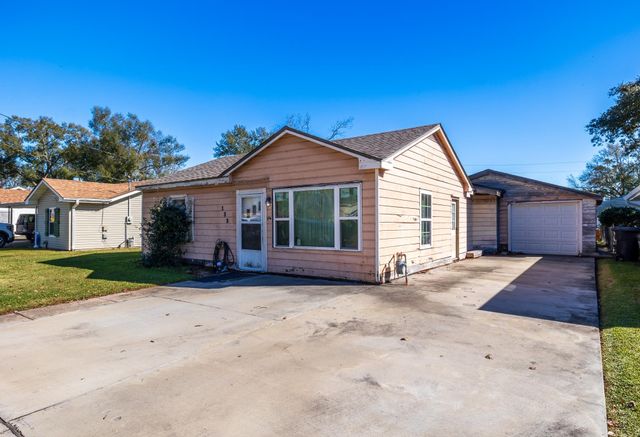 133 Hackberry Ave, Houma, LA 70360