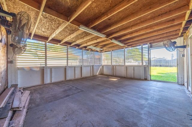 133 Hackberry Ave, Houma, LA 70360