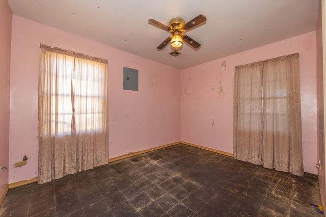 133 Hackberry Ave, Houma, LA 70360