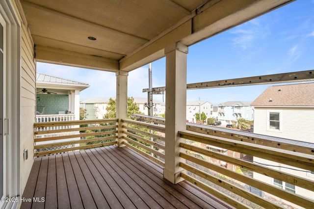 317 S Fourth Avenue A, Kure Beach, NC 28449