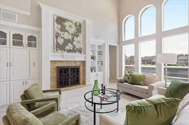 905 Brazos Drive, Southlake, TX 76092