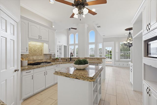 905 Brazos Drive, Southlake, TX 76092