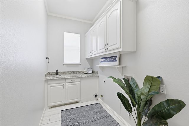 905 Brazos Drive, Southlake, TX 76092