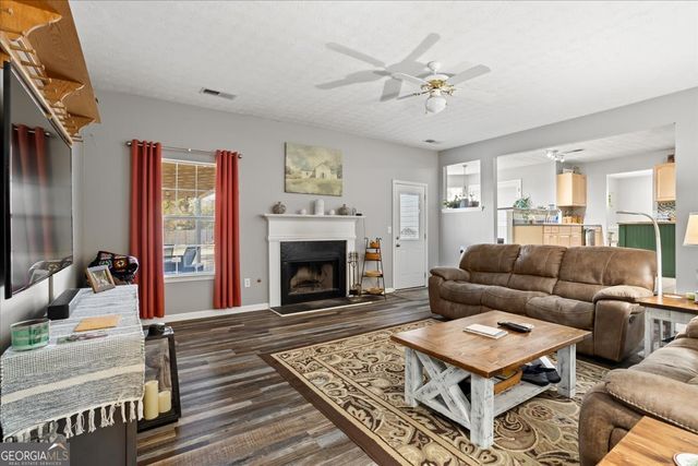 520 Easton Drive, Locust Grove, GA 30248