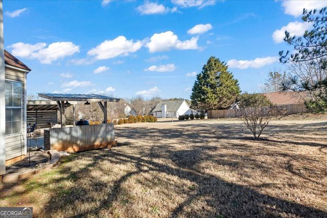 520 Easton Drive, Locust Grove, GA 30248
