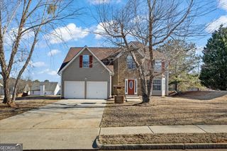 520 Easton Drive, Locust Grove, GA 30248