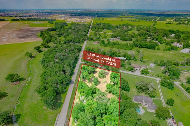 8519 Maywald Street, Manvel, TX 77578