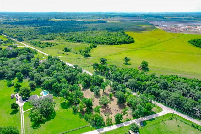 8519 Maywald Street, Manvel, TX 77578