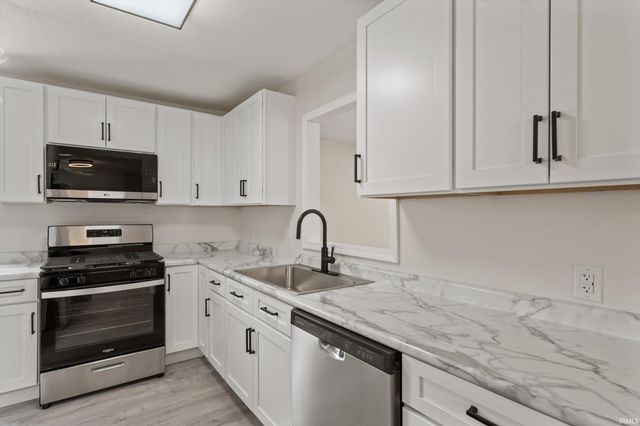 3706 W Jefferson Boulevard, South Bend, IN 46619