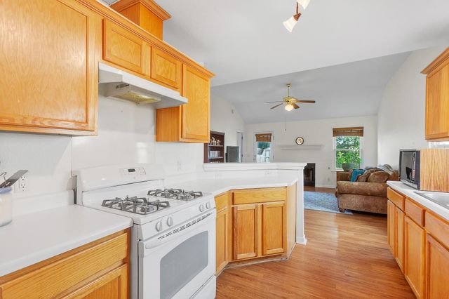 752 Faircrest DR, Buda, TX 78610