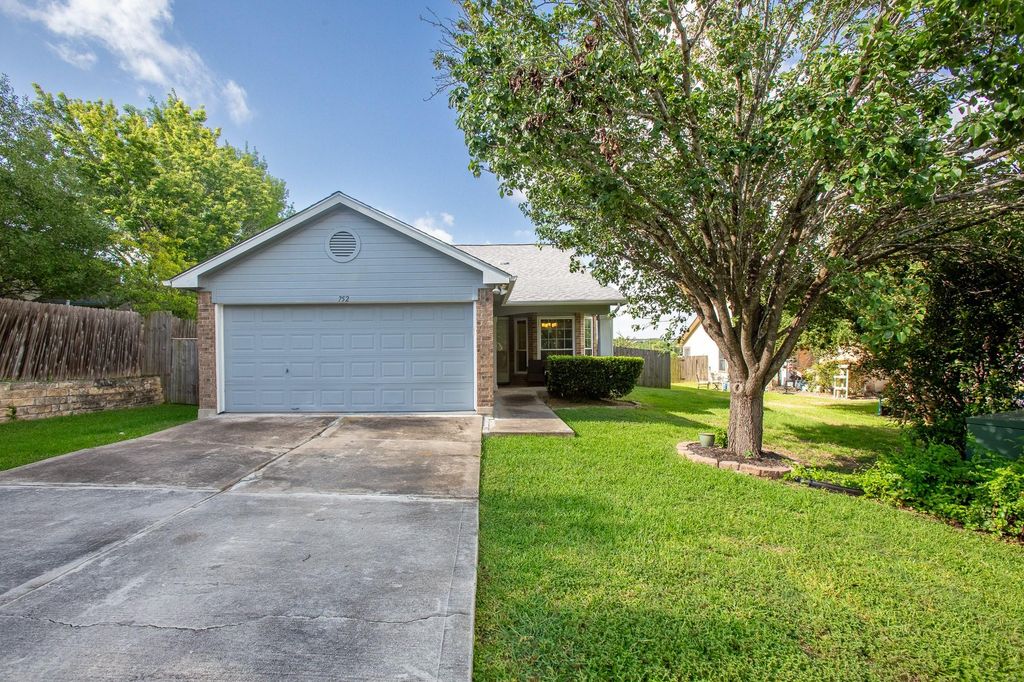 752 Faircrest DR, Buda, TX 78610