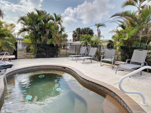 35 HILLCREST DRIVE, Englewood, FL 34223