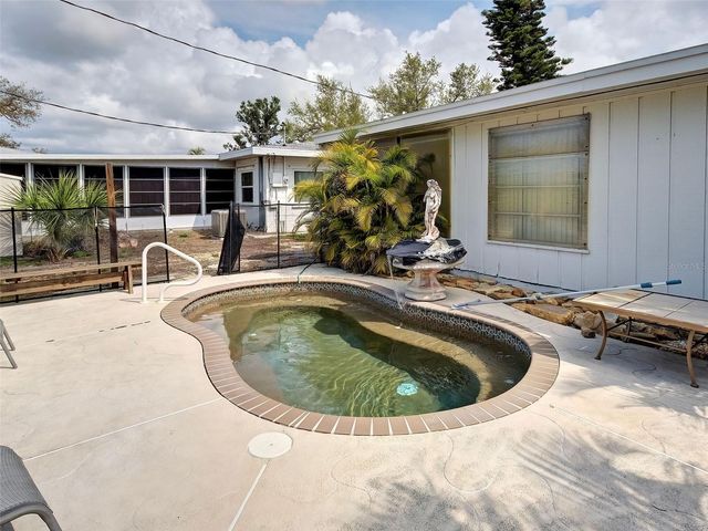 35 HILLCREST DRIVE, Englewood, FL 34223