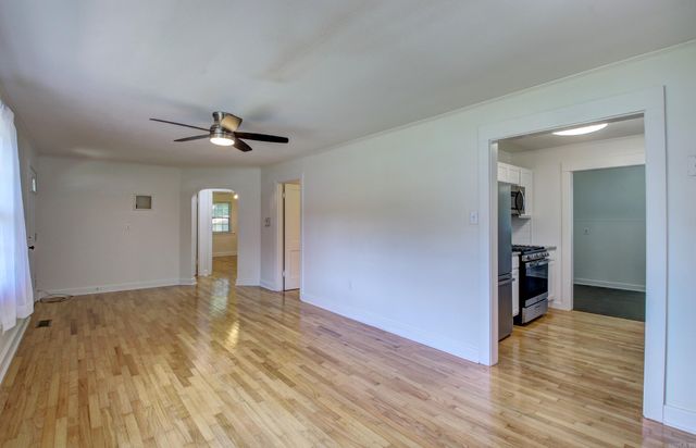 721 Fairview St, Conway, AR 72034