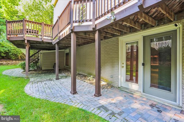 8931 FALLS FARM DR, Potomac, MD 20854