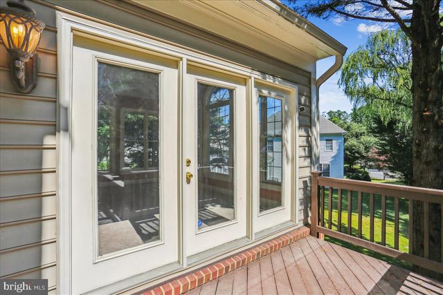 8931 FALLS FARM DR, Potomac, MD 20854