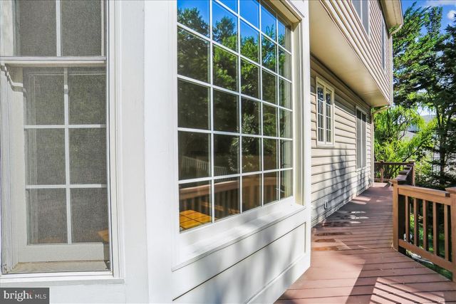 8931 FALLS FARM DR, Potomac, MD 20854
