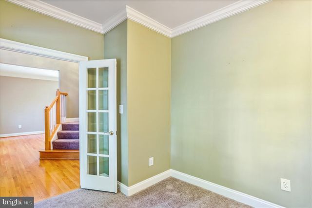 8931 FALLS FARM DR, Potomac, MD 20854