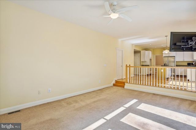 8931 FALLS FARM DR, Potomac, MD 20854