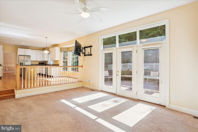 8931 FALLS FARM DR, Potomac, MD 20854