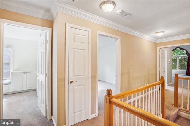 8931 FALLS FARM DR, Potomac, MD 20854