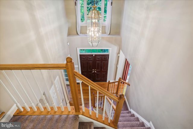 8931 FALLS FARM DR, Potomac, MD 20854