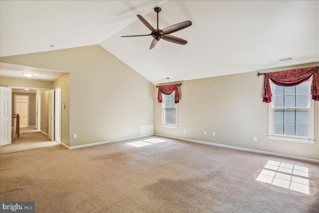 8931 FALLS FARM DR, Potomac, MD 20854