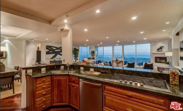 3711 Ocean Front Walk 2, Marina Del Rey, CA 90292