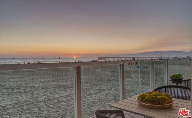 3711 Ocean Front Walk 2, Marina Del Rey, CA 90292