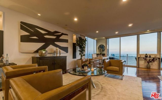 3711 Ocean Front Walk 2, Marina Del Rey, CA 90292