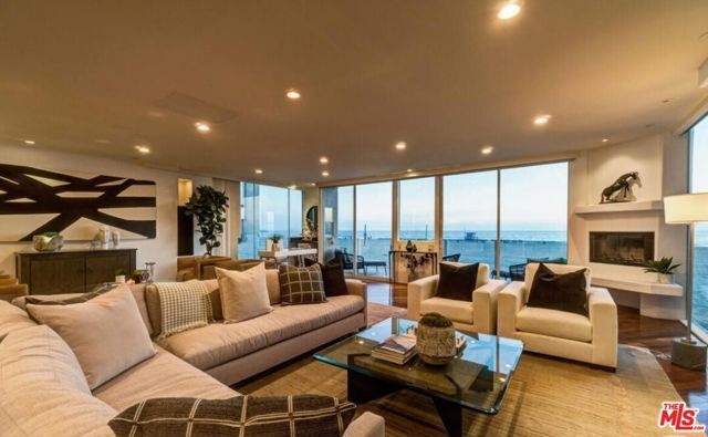 3711 Ocean Front Walk 2, Marina Del Rey, CA 90292