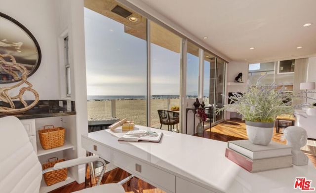 3711 Ocean Front Walk 2, Marina Del Rey, CA 90292