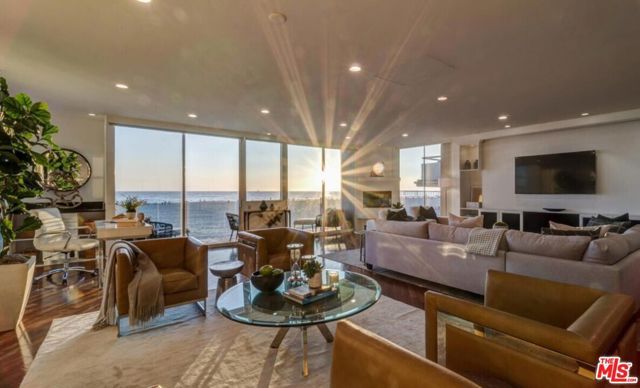 3711 Ocean Front Walk 2, Marina Del Rey, CA 90292