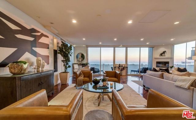 3711 Ocean Front Walk 2, Marina Del Rey, CA 90292