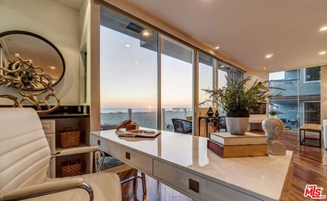 3711 Ocean Front Walk 2, Marina Del Rey, CA 90292