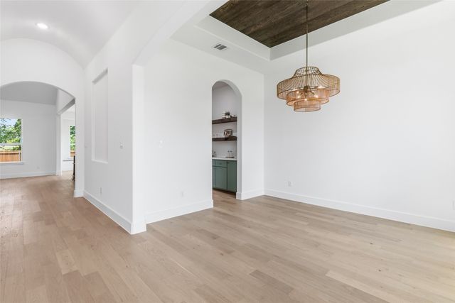 1500 Deer Trail, Commerce, TX 75428