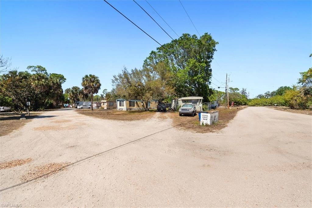344-380 San Jose ST, NORTH FORT MYERS, FL 33903 — exterior
