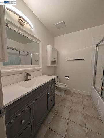 863 Palomino Dr, Pleasanton, CA 94566
