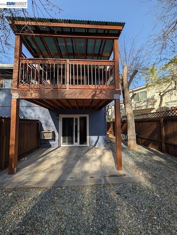 863 Palomino Dr, Pleasanton, CA 94566