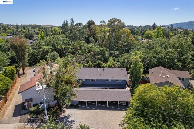 863 Palomino Dr, Pleasanton, CA 94566