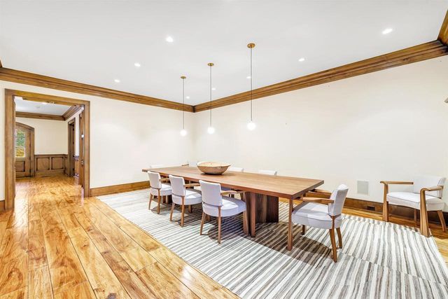 1250 THAYER TRAIL, Hobart, WI 54155