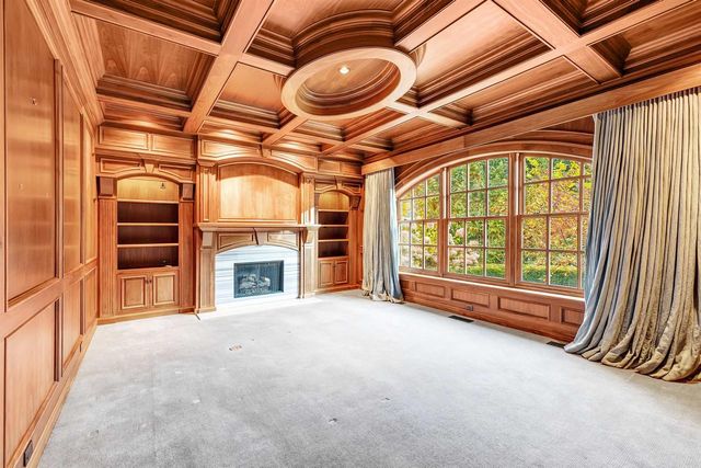 1250 THAYER TRAIL, Hobart, WI 54155