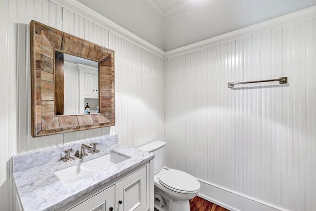 1250 THAYER TRAIL, Hobart, WI 54155