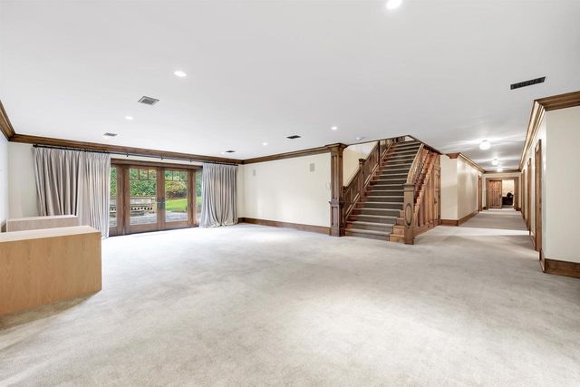 1250 THAYER TRAIL, Hobart, WI 54155