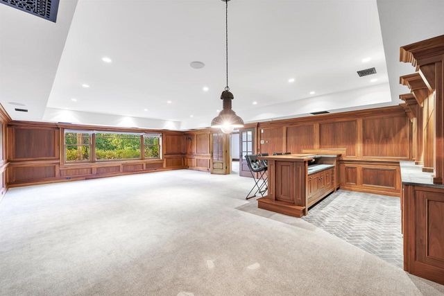 1250 THAYER TRAIL, Hobart, WI 54155