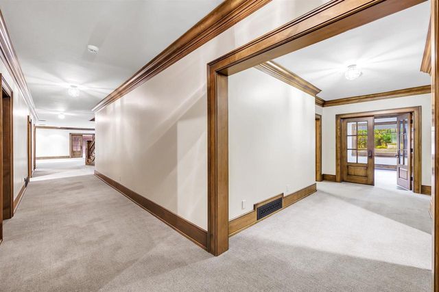 1250 THAYER TRAIL, Hobart, WI 54155