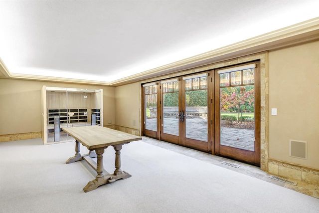 1250 THAYER TRAIL, Hobart, WI 54155