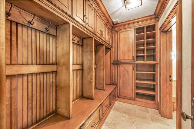 1250 THAYER TRAIL, Hobart, WI 54155