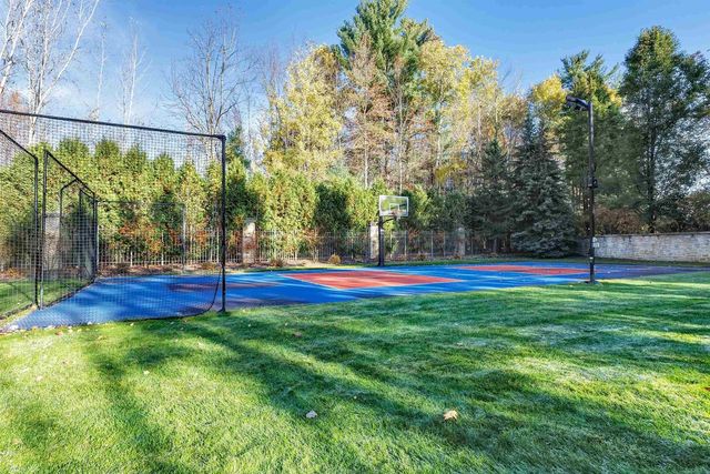 1250 THAYER TRAIL, Hobart, WI 54155