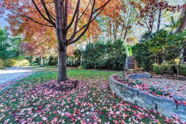 1250 THAYER TRAIL, Hobart, WI 54155